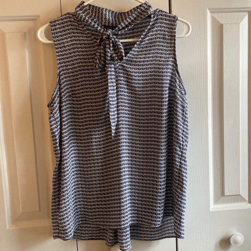 NWT Banana Republic Blouse with tie